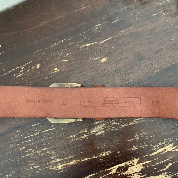 Fossil | Woman's brass buckle brown leather belt - Picture 7 of 7